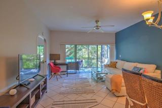Chic Naples Getaway - Tennis Pool Comfort - 1