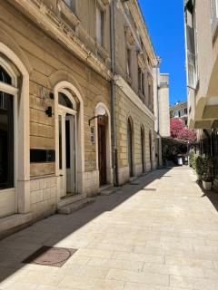 Max's downtown oasis - Zadar - 9