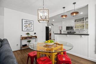 Whiskey Ginger - Wine Barn Fire Pit & More - Fredericksburg - 1