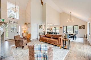 Lakefront Long Pond Home with Wraparound Deck! - Long Pond - 9
