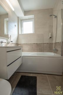 Iggy Premium Apartment - 4