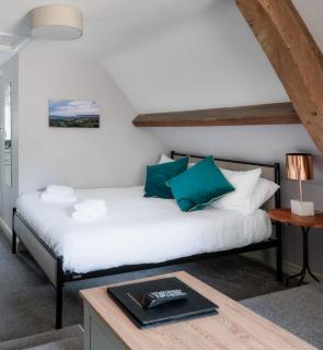 The Coach House Beautiful Georgian Apartment Wifi and Parking near Bath - 5
