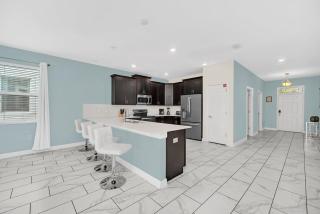 Luxurious Home in Davenport - Davenport - 1