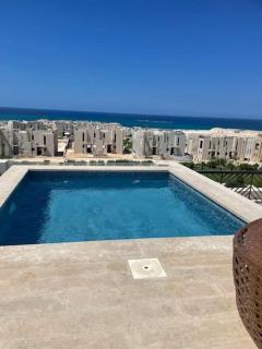 Beautiful Chalet on the Medditranean, Ceasar's Bay Resort - Qārah - 1