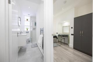 WestPoint Luxury Apartment - 7