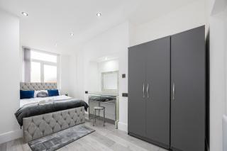 WestPoint Luxury Apartment - 6