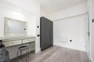 WestPoint Luxury Apartment - 5