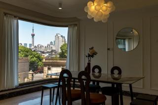 Yi Du Home at Yu Garden with Iconic Skyline Views -Steps to Metro, Cards OK - 2