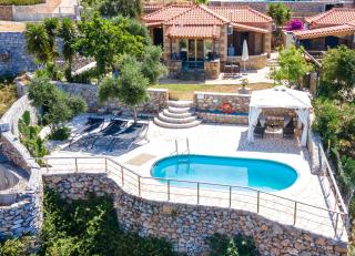 Leopolis Stone House - 8