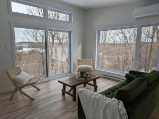 La Vue - Mountain Top Cottage - Notre-Dame-de-la-Salette - 0