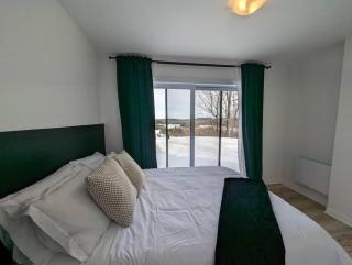 La Vue - Mountain Top Cottage - 8