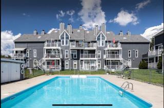 Condo-piscine à 200M du Memphré - 7