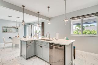5 Mi to Beach Luxe Home with Spa in Cape Coral! - Cape Coral - 1