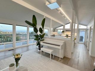 New Listing -Luxury House on the Riviera , Modern Design, and Panoramic Ocean -30 day Minimum - Santa Barbara - 1