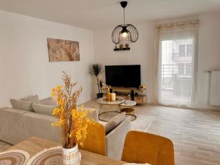 Superbe appartement neuf pour 6-8 personnes + une place de Parking - Cergy - 0