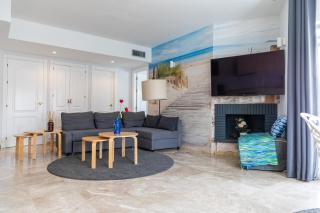AB Properties - Design Penthouse Duplex Marbella - 3 mn to Puerto Banus and Beach - Golden Mile - Pool and Tropical - 5