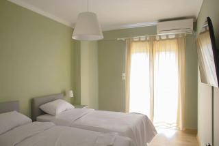 Near Acropolis Super Renovated Classic with Balcony View - Atene - 2