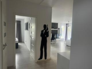 Seaside Bond 007 Apartment - 0