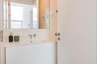 WHome Lisbon's Elite A Stylish & Modern Studio w Patio - Lissabon - 9