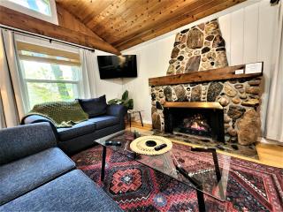 Steps to Beach-Hot Tub-Fireplace-Northern Original - 9