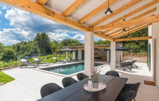 Villa Macan with Private Pool, Sauna & Garden - Rojnići - 9