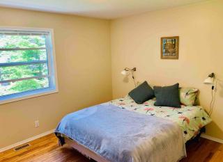 Blue Cedar Suite - 8