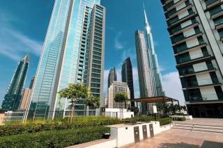 Stunning 3 BR Apartment Facing Burj - Dubai - 6