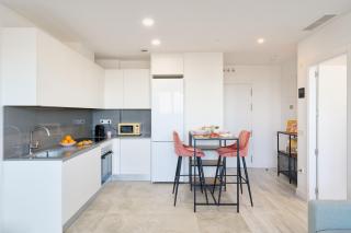 Málaga Skyline By Lovely Rentals - 6