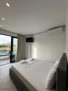 Noa Boutique Hotel - Ksamil - 2