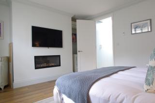 Elegant Chelsea Townhouse with Patio Near Kings Rd - 8