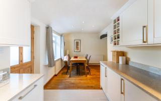 Hazelnut Cottage - 2