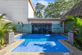 Gorgeous 4-BD Zen Retreat w Pool Apartment - Potrero - 8