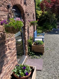 Ty Bach Coch - - 9