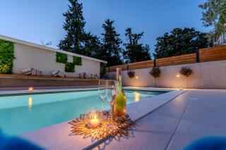 Villa B&D ZADAR for the complete pleasure of vacation !HEATED! PRIVATE POOL! Green oasis in the CENTER of ZADAR, 100m from the SEA - Zadar - 3