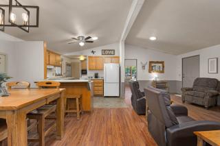 The Sequoia House - Kernville - 5