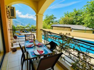 Apartment "Gluecks-Griff" inside "Becici Sunset Apartments" - 3