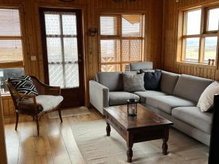 Cozy Cabin with Hot Tub - Kotströnd - 9