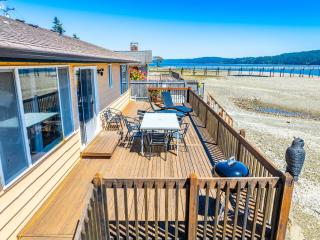Waterfront Retreat, Relaxation, Fun in Hood Canal - 9