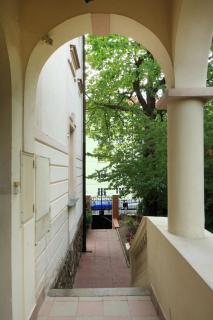 Historic Villa Apartments - 3