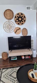 Modern Duplex Near Arenas, Hospitals, Universities, & Attractions - Tower Grove - 9