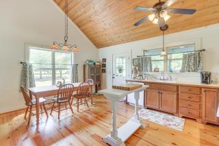 Charming Lawley Cottage Deck, Fire Pit and Yard! - 2