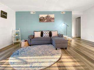 Prime location! Upscale, spacious 2BR-2 full BA Condo - Winston-Salem - 4