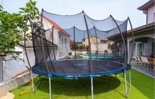Beautiful Apartment In Rtina With Wifi - Rtina - 2