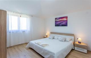 Gorgeous Apartment In Vodnjan With Wifi - Vodnjan - 2
