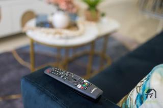 Vivid Unit Next to Campsie 6 mins to train station - Sydney - 6