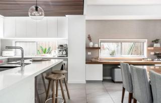 Kokos Beach House 1 - beachside luxury with pool - 3