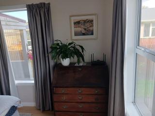 Charming House in Westport - Westport - 4