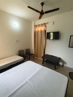 Alaknanda Homestay - 1