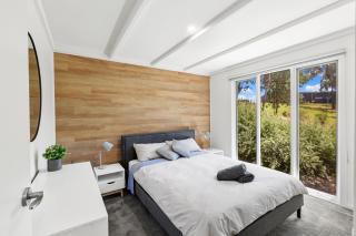 Honey Bee Lodge at Goughs Bay - 6