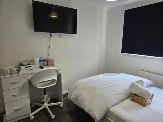Jays-Rooms - Pitsea - 0